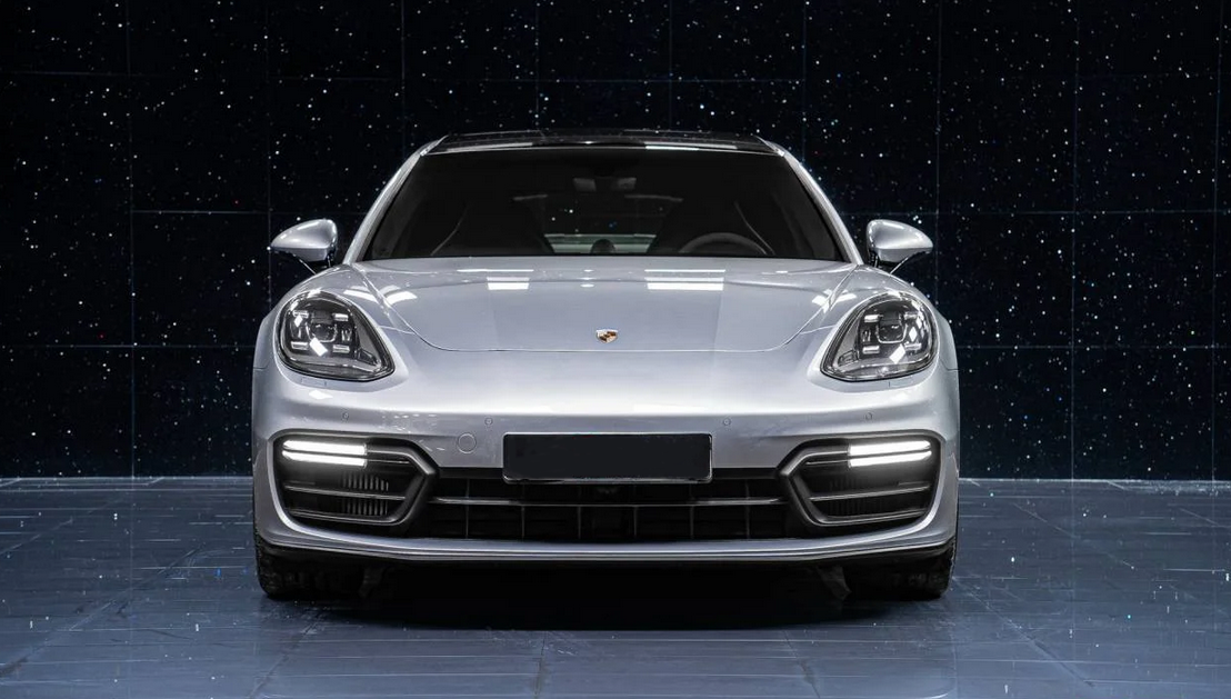 Porsche Panamera GTS — profil