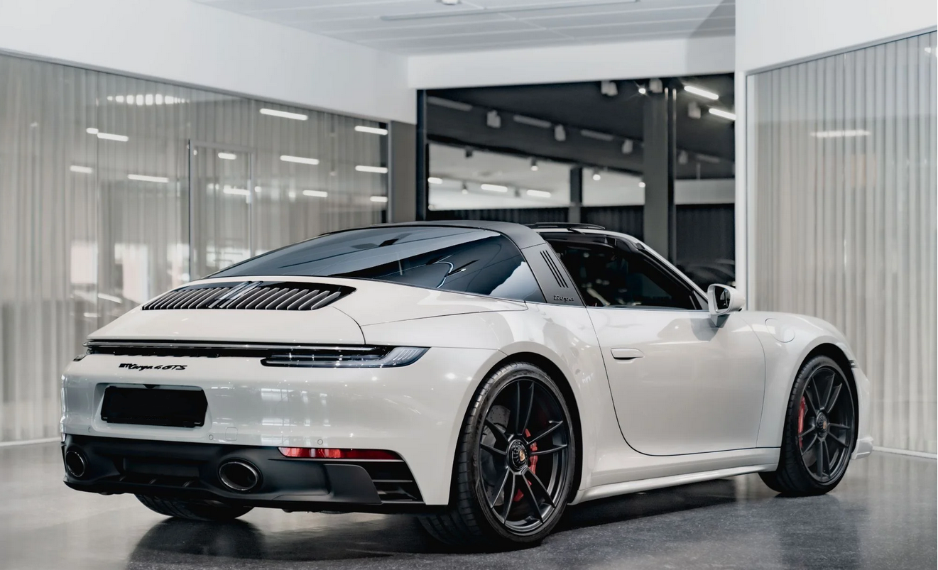 Porsche 911 Targa 4 GTS — arrière